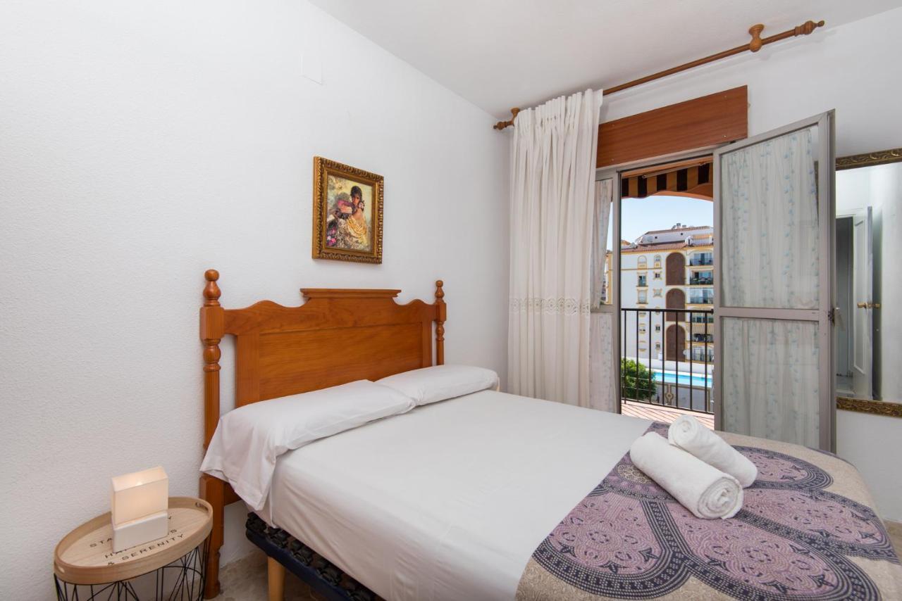 Boliches Center Apartment Next To The Beach, Parking, Pool & Terrace フエンヒロラ エクステリア 写真